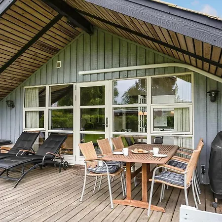 Hyggeligt Hus Med 3 Soveværelser I Sydals Feriehus